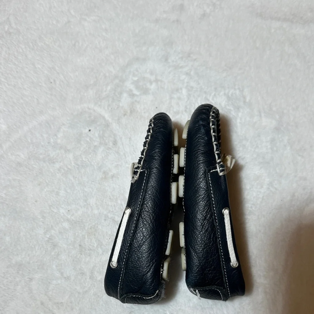 Boys navy Leather Loafers with Tassels size 6